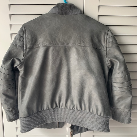 2T pleather coat - Picture 2 of 2